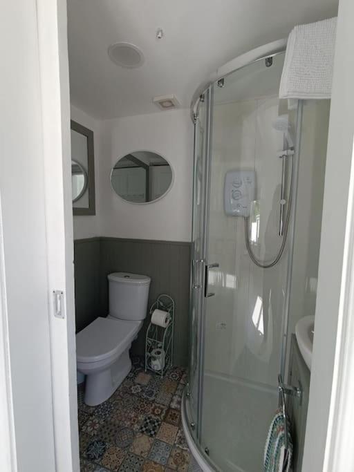 Under The Eaves Apartment Kilcar ภายนอก รูปภาพ